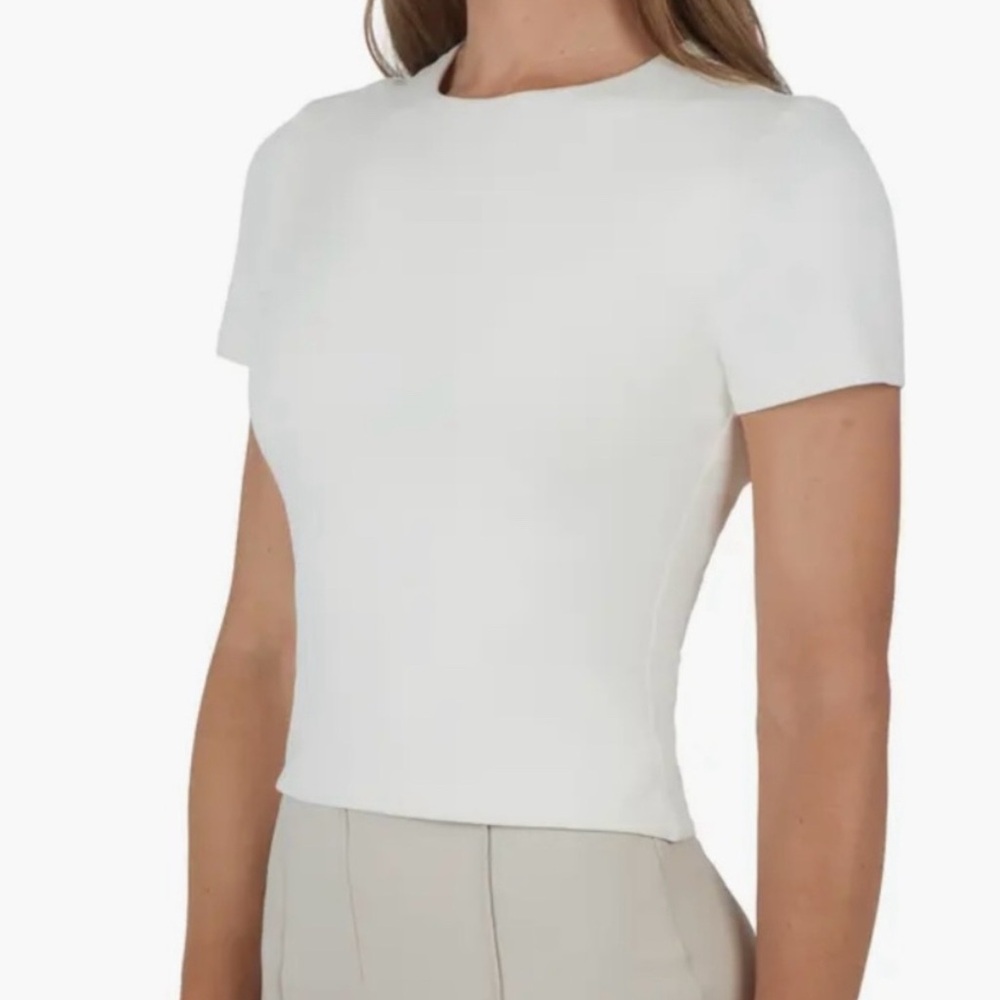 Yogalicious Contour Cali shortsleeved tee Size XS in Sugar Sizzle